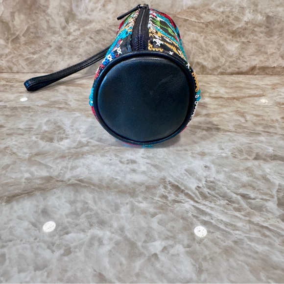 Vintage Isabella Fiore beaded Embroidered patch work Wristlet in excellent co - Picture 3 of 9